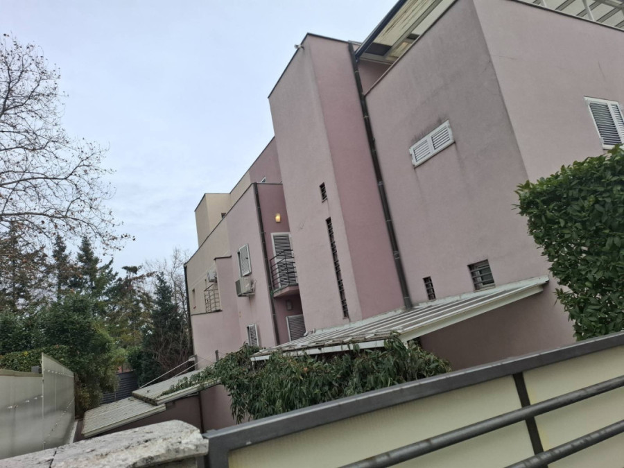 Zdravko Čolić renovira vilu na Senjaku posle bombaškog napada: Obnoviće svaki detalj!
