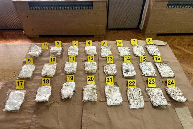 Ogroman udar na narko-tržište: Zakopani amfetamin otkriven kod Pančeva