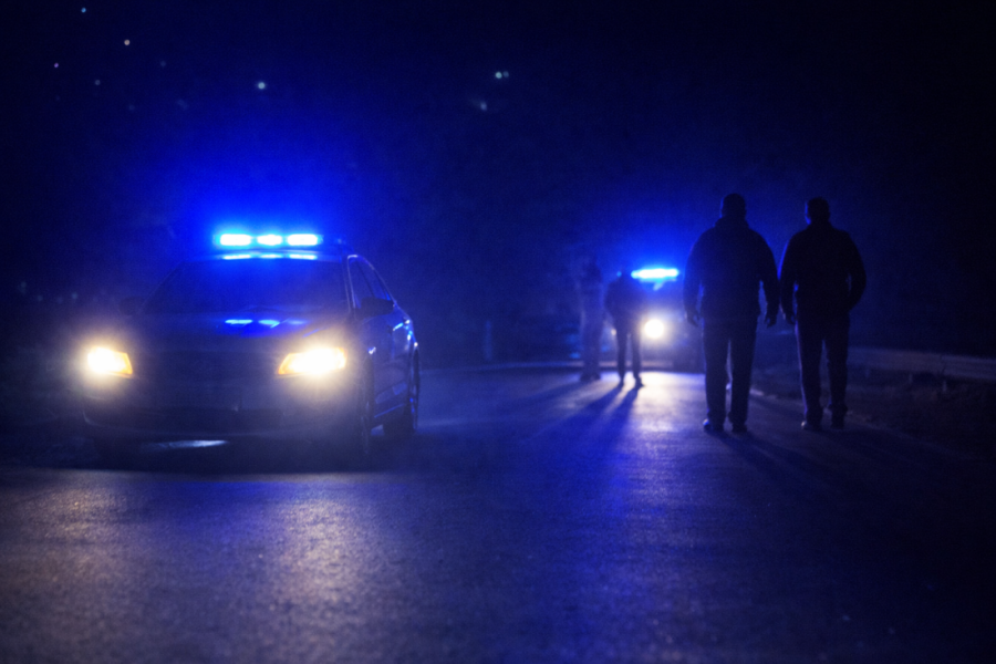 Krvava noć u Borči! Trojica napala mladića i izboli ga na ulici