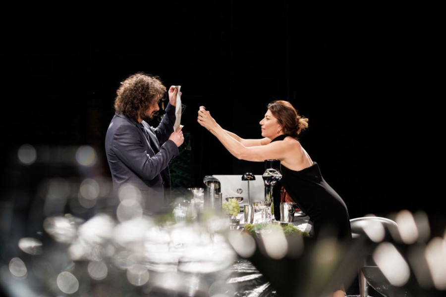 50. izvođenje predstave "Privatna proslava" u Bitef teatru: Uskoro i filmska adaptacija (FOTO)