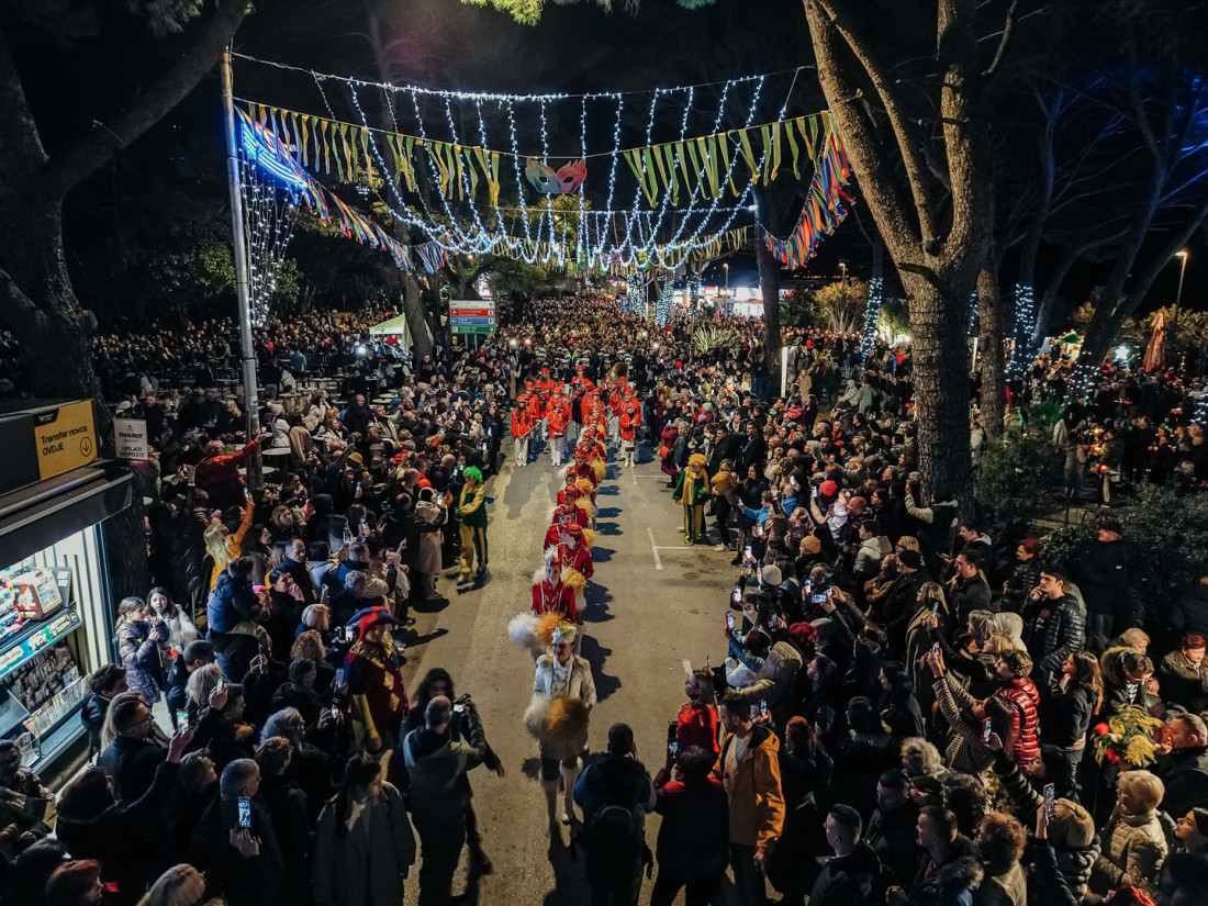 Herceg Novi poziva na 57. Praznik mimoze: Prvog vikenda velika fešta na rivijeri i nastupi regionalnih zvezda