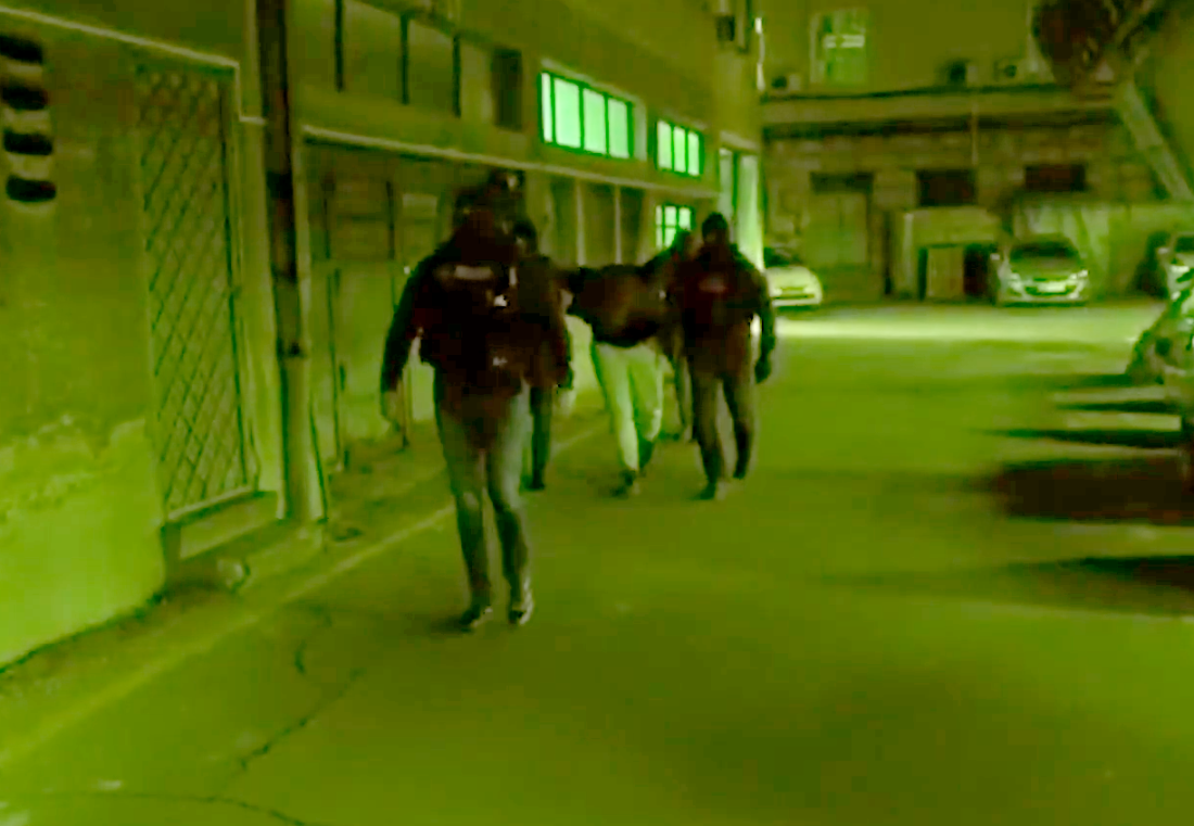 Prerušen u dostavljača pozvonio na vrata, pa zapucao: Rasvetljen pokušaj ubistva na Čukarici