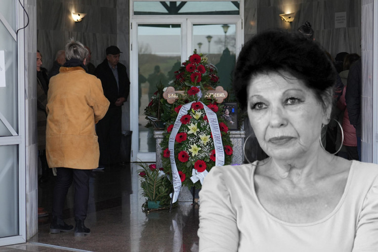 Poslednji ispraćaj Beti Đorđević na groblju Orlovača: Jedan detalj na umrlici i krstu privukao posebnu pažnju (FOTO)