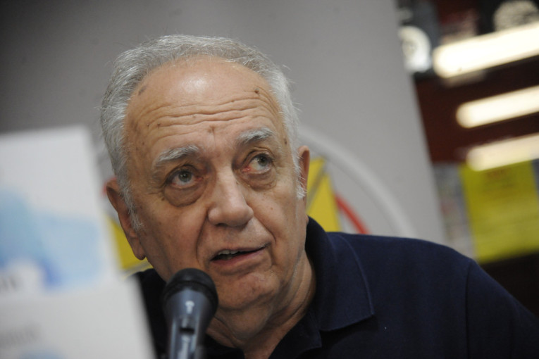 "Akademik" šokirao Srbiju: Dušan Teodorović traži zabranu partija i oduzimanje prava građanima (VIDEO)