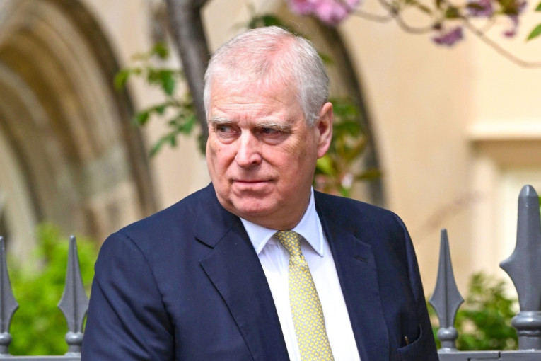 "Sprovedite gospođu Vindzor": Endru dovodio žene u Bakingemsku palatu Epstinovim "Lolita ekspresom"