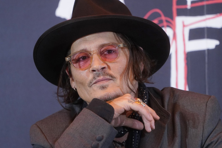 Šokantna transformacija Džonija Depa: Pogledajte kako izgleda kao jezivi Skrudž iz "Božićne priče" (FOTO)