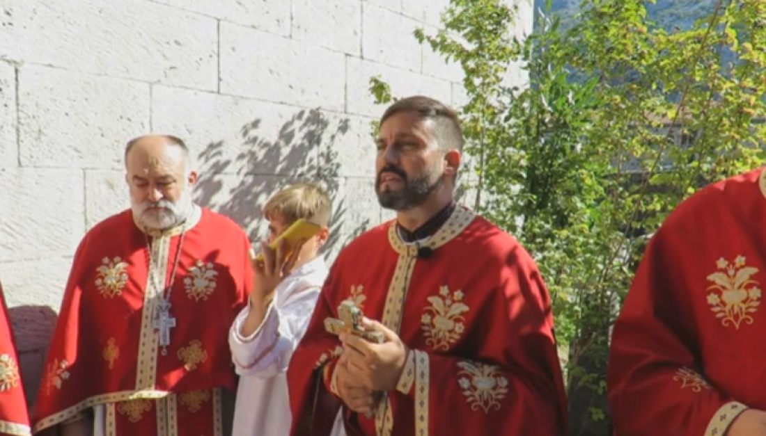 Beransko-tivatski klan nišani paroha! Evo zašto je sveštenik po drugi put na meti (FOTO)