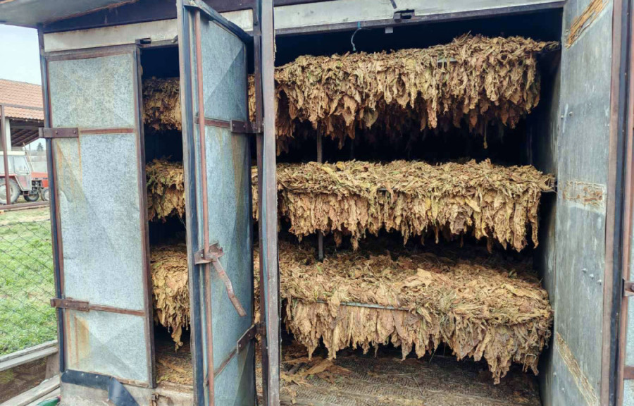 Ruskinja izbola partnera u apartmanu: Turčin sa ubodnim ranama završio u bolnici