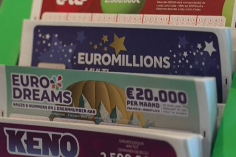 Uplatili Loto zajedno, sad novac dele na 21 deo: Grupa prijatelja dobila 123 miliona evra (VIDEO)