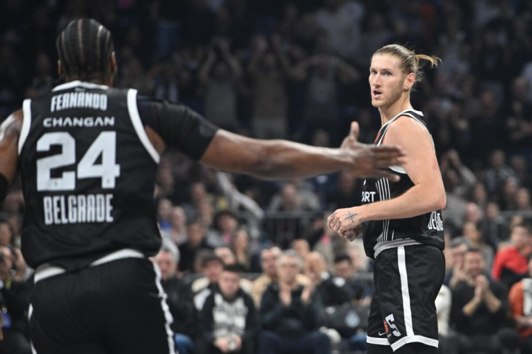 Partizan konačno kompletan! Penjaroja potvrdio povratak dvojca koji Grobari čekaju mesecima!