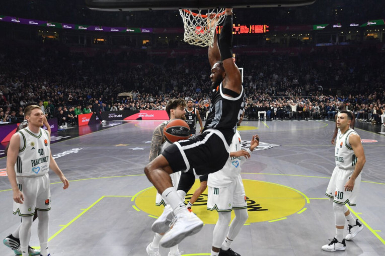 Ovakav Partizan Grobari čekaju cele sezone! Pogledajte hajlajtse razbijanja Panatinaikosa u Areni! (VIDEO)