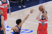 Vukčević pokazao sa čime raspolaže - Vašington šokirao Detroit!