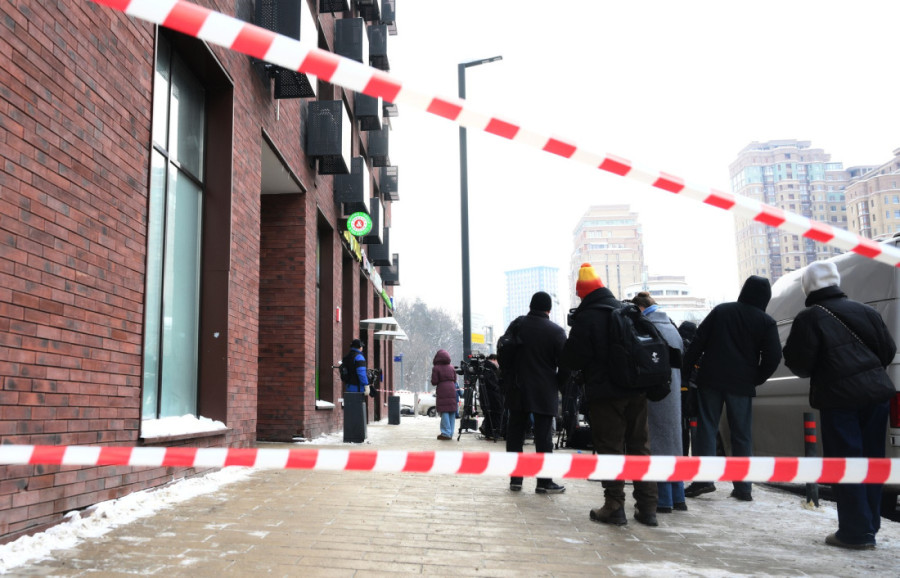 Ceo sprat prekriven krvlju! Stanari zgrade svedočili atentatu na ruskog generala, napadač je bila žena