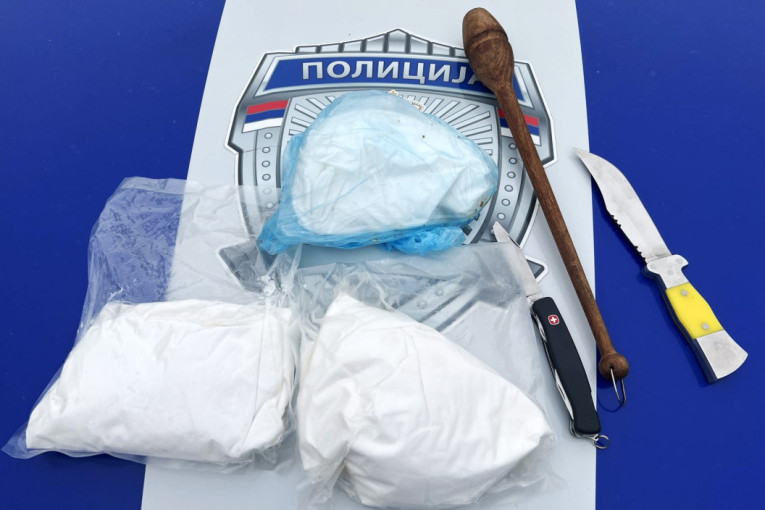 Pali na Novom Beogradu sa skoro tri kilograma droge: Policija zaustavila momke iz Jagodine! (FOTO)