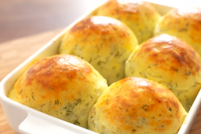 Recept dana: Slane knedle sa mlevenim mesom i sirom osvajaju već na prvi zalogaj