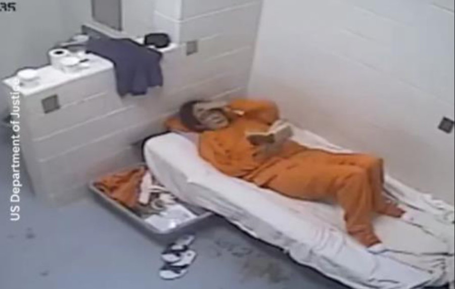 Objavljen snimak Epstinove partnerke iz zatvora: Kada su joj oduzeli sve, nije znala šta će sa sobom! (FOTO/VIDEO)