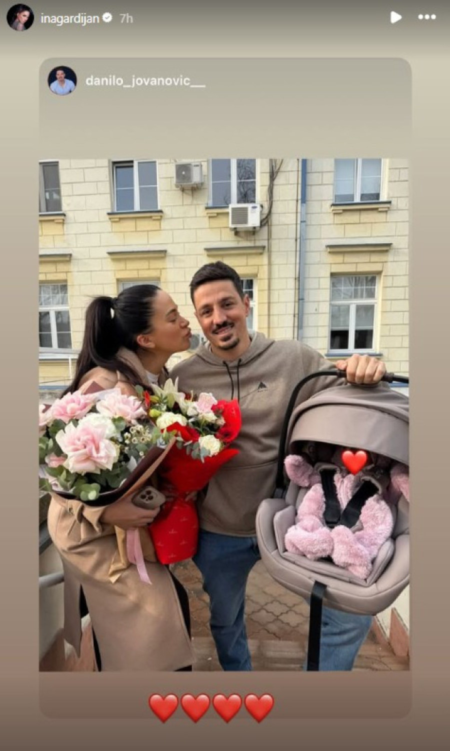 Ina Gardijan izašla iz porodilišta: Imućni dečko došao po nju, da ćerku zajedno odvedu kući! (FOTO)