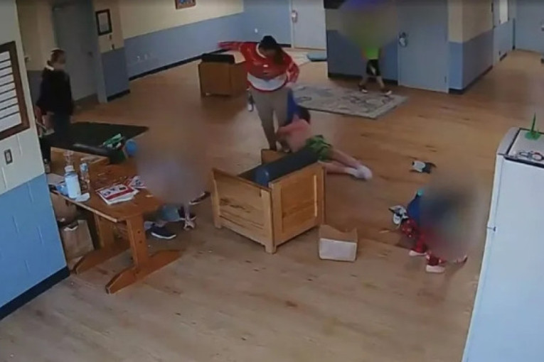 Otac objavio snimak kako osoblje vuče dečaka (13) po podu! Horor u psihijatrijskoj ustanovi