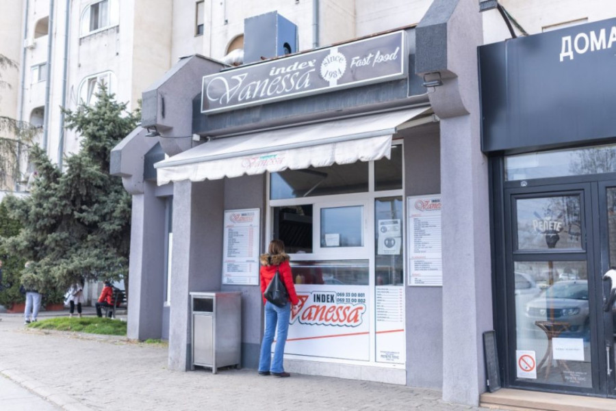 Index sendvič u Novom Sadu – od "Akademca" do lokalne legende (FOTO)