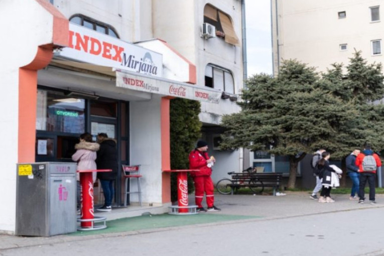 Index sendvič u Novom Sadu – od "Akademca" do lokalne legende (FOTO)