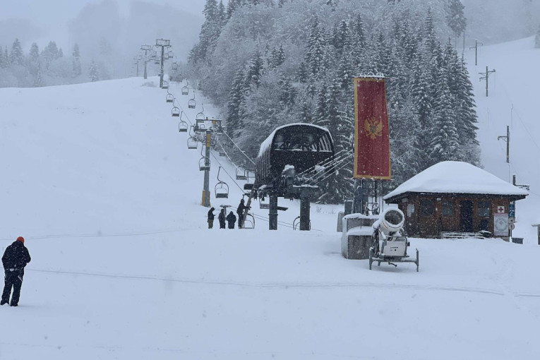 Skijalište Kolašin 1450 ove zime među najpopularnijim u regionu! Dnevni ski-pas košta 15 eura, a staze su odlične