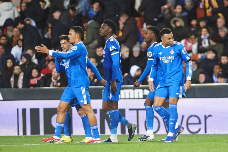 Real preživeo gostovanje na Mestalji! Kralj srušio bedem Valensije i zadržao korak za Barselonom!