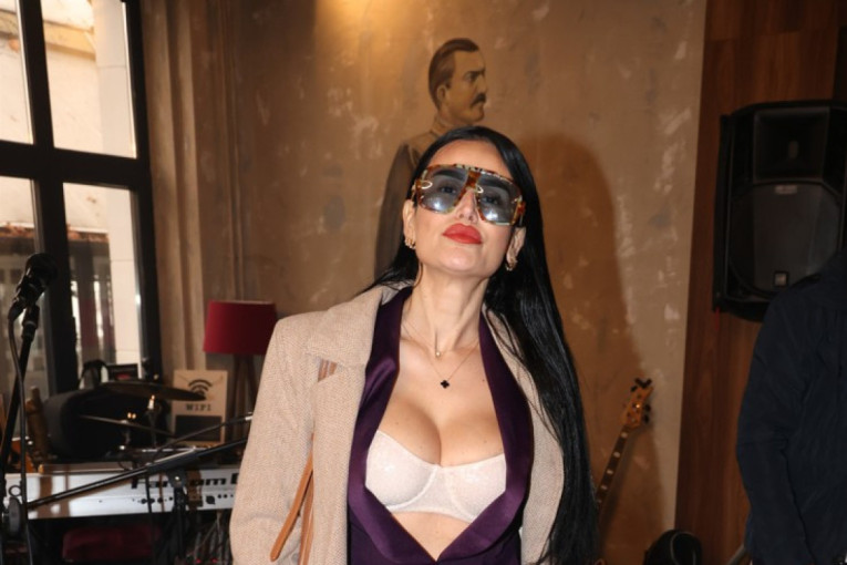 "Dve godine sam se molila da Edita zatrudni" Indi o Editi i njenom raskidu sa dečkom: On bi trebalo da zna da ima odgovornost