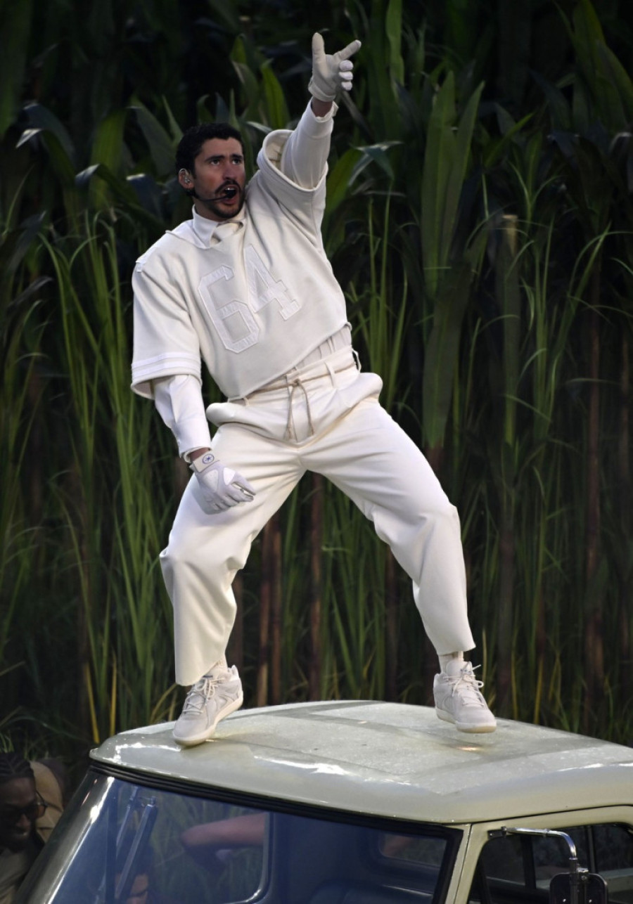 Bed Bani dobio prvu glavnu filmsku ulogu: Rame uz rame sa tri velike holivudske zvezde