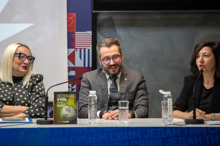 Predstavljen špansko-srpski fudbalski rečnik: Direktor ACG, Nebojša Žugić, ističe značaj sporta, jezika i kulture! (VIDEO)