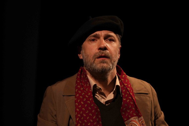 Kad Ćopić rasplače sa scene – Devedeset minuta glumačke bravure Nebojše Milovanovića