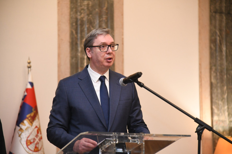 Vučić se obratio građanima: Govorio o transparentu, Kini, novim fabrikama i Vidovdanskim skupovima