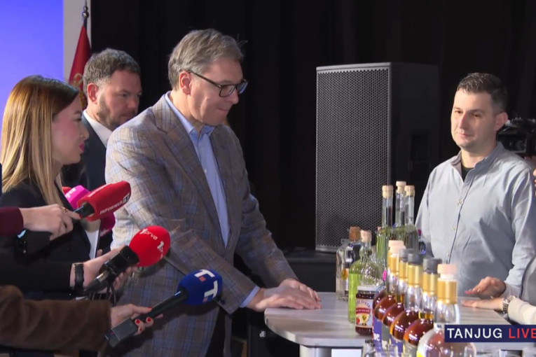 Predsednik Vučić na ceremoniji u Ložionici: Podrška domaćim proizvođačima