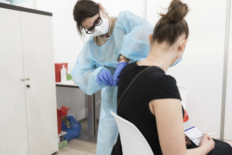 Ikea hitno povlači zidne lampe zbog opasnosti od strujnog udara