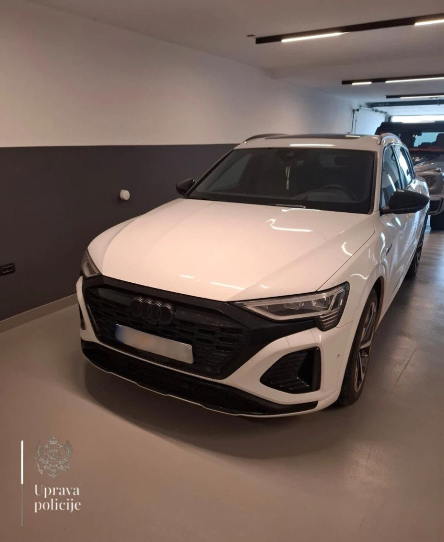 Policijska ofanziva na Zvicerovu imovinu: Oduzet luksuzni auto vredan 500.000 evra, na terenu čak sto policajaca (FOTO/VIDEO)