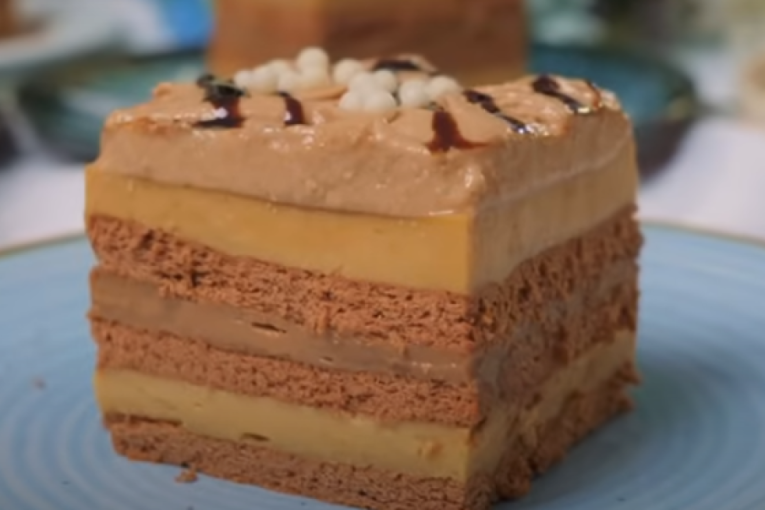 Recept dana: Bomba torta je starinska poslastica sa orasima, topi se u ustima