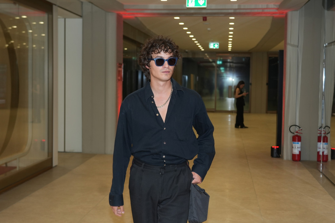 Džordži postao tata! Ovako slavi prinovu (FOTO)