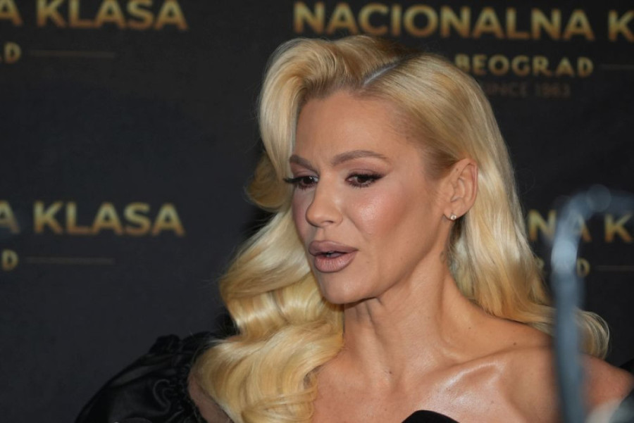 Bekvalčeva u Nemačkoj "popila" kaznu za saobraćajni prekršaj: Evo koliki iznos! (FOTO)