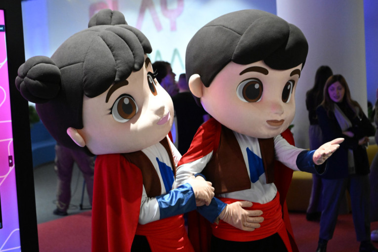 Maskote Rastko i Milica predstavljene uživo u Ekspo Plejgraundu na Beogradskom sajmu