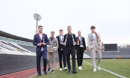 Partizan ne odustaje od svoje vizije i tradicije: Stasavaju novi klinci, potpisani profesionalni i stipendijski ugovori (FOTO)