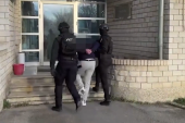 Uhapšen bivši policijski službenik: Pronađeni razni narkotici
