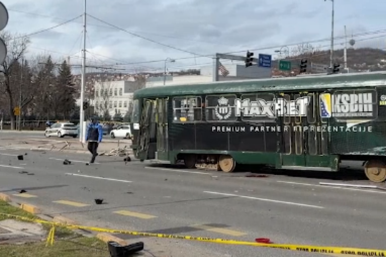 Tramvaj iskočio iz šina u Sarajevu! Ima mrtvih (VIDEO)