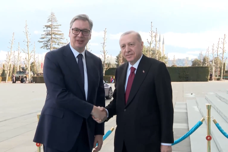 Erdogan čestitao Vučiću Dan državnosti Srbije: Očekujem razvoj odnosa posle razmene poseta
