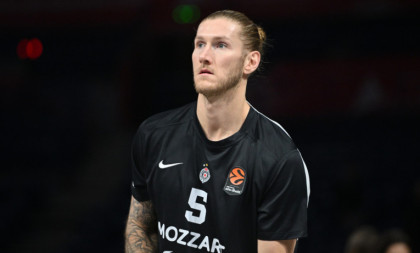 Partizan sateran u ćošak: Razmišlja se o raskidu ugovora sa Osetkovskim, zamena ne može da bude iz Evrolige!