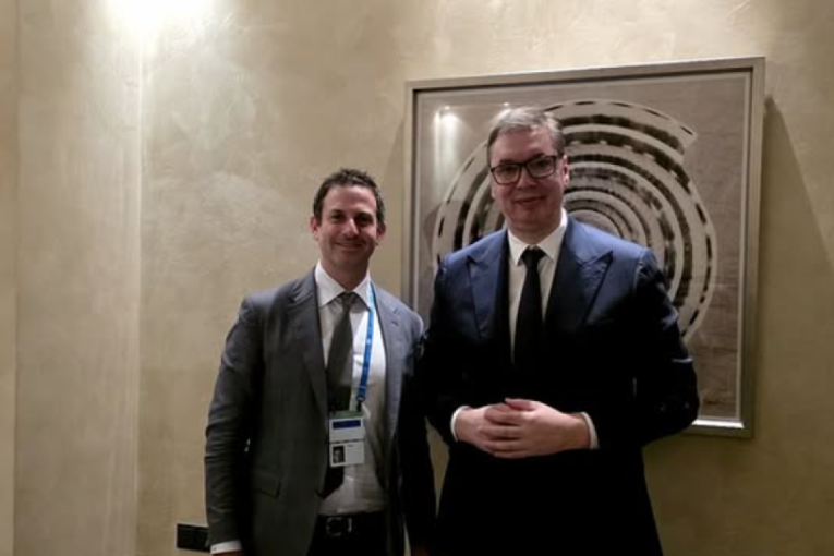 Vučić sa Koenom o ekonomskim tokovima u uslovima pojačanih geopolitičkih rizika  i ove dve su izasle na tanjugu