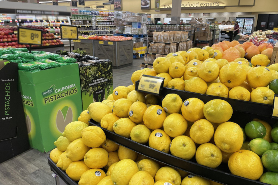 Paprene cene voća: Klimatski ekstremi utiču na rod, proivođači osećaju gubitke