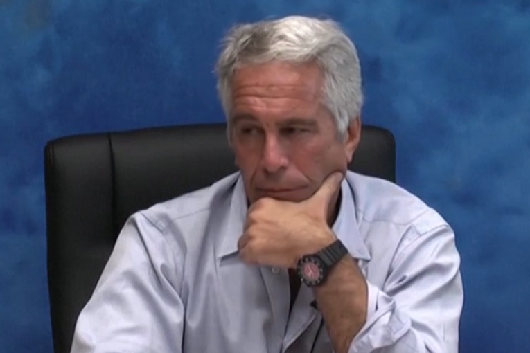 Vučić u Klokočevcu: Gradiće se hiljade i hiljade kilometara, samo što ste videli za ova dva dana su stotine (VIDEO/FOTO)