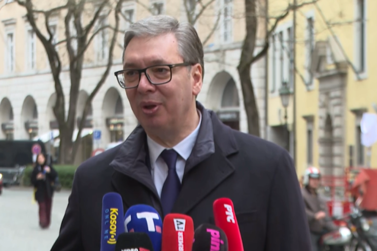 Predsedniku važno da Srbija sačuva mir: Ako su hteli da nas zabrinu, uspeli su
