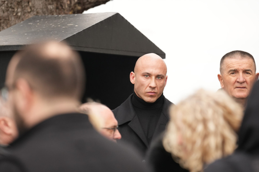 Uroš je Gogi dan-danas veliki oslonac i kada je najteže, a evo kako su se upoznali: Ova pevačica ih je spojila!