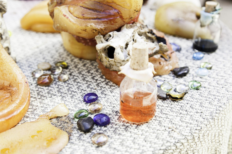 Naučno otkriće koje ostavlja u šoku: Analiza bočice stare 1.900 godina otkriva metode lečenja drevnih Rimljana (FOTO)