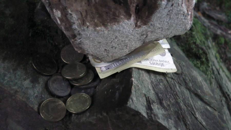 Magične bukve kod Kraljeva: Meštani tvrde da prave čuda, ko ovde dođe, više se ne rastaje